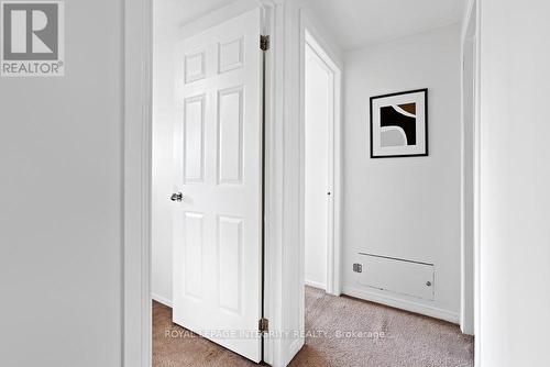 498 Sandhamn Private, Ottawa, ON - Indoor Photo Showing Other Room