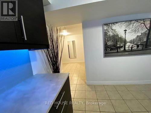 518 Meadows Boulevard, Mississauga, ON - Indoor Photo Showing Other Room