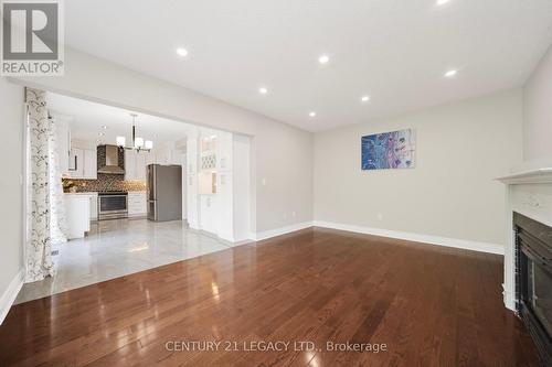 28 Sunnybrook Crescent, Brampton, ON - Indoor Photo Showing Other Room