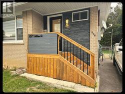 137 WILLOW LANE  Newmarket, ON L3Y 4J1