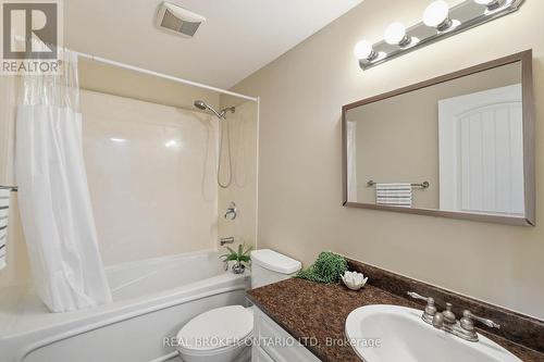 25 - 166 Southdale Road W, London South (South O), ON - Indoor Photo Showing Bathroom