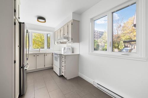 Kitchen - 242 Stillview Road, Pointe-Claire, QC - Indoor Photo Showing Kitchen