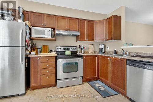 Kitchen - 145 Wharhol Private, Ottawa, ON - Indoor Photo Showing Kitchen