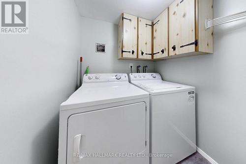 Walk in laundry room - 308 - 40 Baif Boulevard, Richmond Hill, ON - Indoor Photo Showing Laundry Room