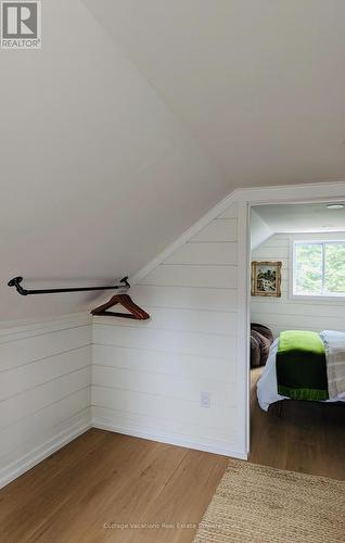 929 Muskoka 3 Road N, Huntsville (Chaffey), ON - Indoor Photo Showing Garage