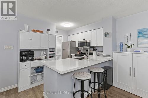 12 - 293 Mariners Way, Collingwood, ON - Indoor Photo Showing Kitchen