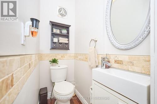138 Young Street, Welland (Welland Downtown), ON - Indoor Photo Showing Bathroom