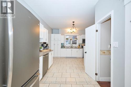 138 Young Street, Welland (Welland Downtown), ON - Indoor Photo Showing Kitchen