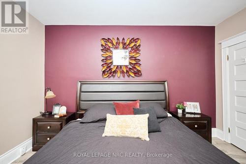 138 Young Street, Welland (Welland Downtown), ON - Indoor Photo Showing Bedroom