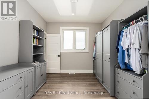 864 Concession 1 Rd Road, Niagara-On-The-Lake (River), ON - Indoor With Storage