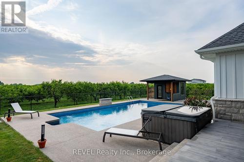 864 Concession 1 Rd Road, Niagara-On-The-Lake (River), ON - Outdoor With In Ground Pool With Deck Patio Veranda