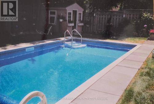 504 Elm Road, Whitchurch-Stouffville (Stouffville), ON - Outdoor With In Ground Pool