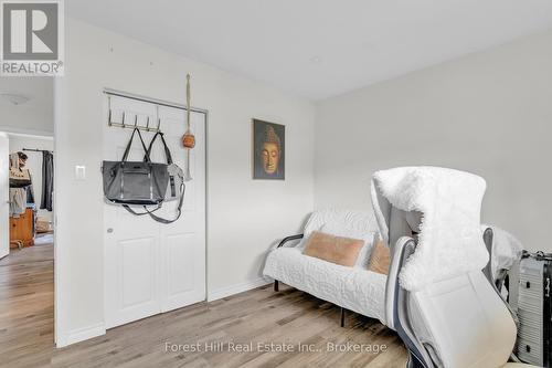 110 Stonybrook Drive, Kitchener, ON - Indoor