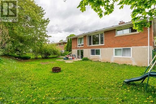 110 Stonybrook Drive, Kitchener, ON - Outdoor
