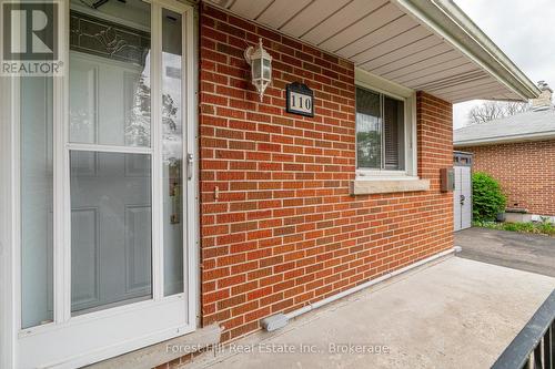 110 Stonybrook Drive, Kitchener, ON - Outdoor With Exterior