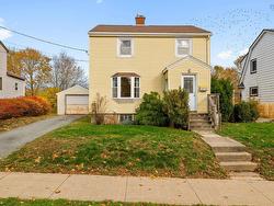 6 Joffre Street  Dartmouth, NS B2Y 3C8
