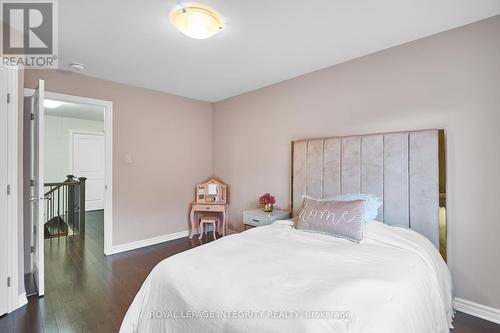 Bedroom 3 - 32 Aconitum Way, Ottawa, ON - Indoor Photo Showing Bedroom