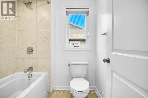 32 Aconitum Way, Ottawa, ON - Indoor Photo Showing Bathroom