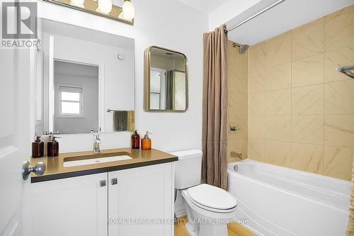 second ensuite - 32 Aconitum Way, Ottawa, ON - Indoor Photo Showing Bathroom