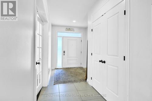 32 Aconitum Way, Ottawa, ON - Indoor Photo Showing Other Room