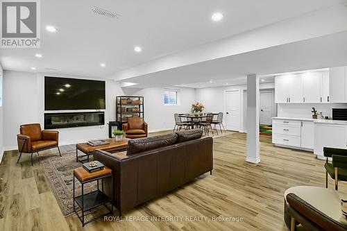 virtually staged - 32 Aconitum Way, Ottawa, ON - Indoor