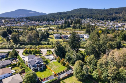 401 Chemainus Rd, Ladysmith, BC 