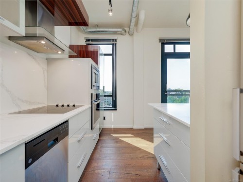822-1029 View St, Victoria, BC - Indoor Photo Showing Kitchen