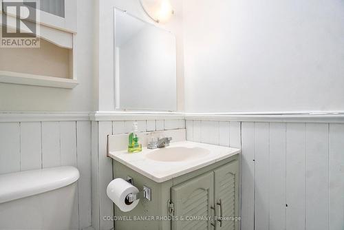 100 Prince Albert Street, Ottawa, ON - Indoor Photo Showing Bathroom