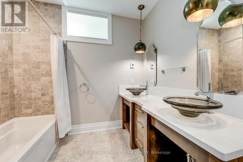 5 Piece Bathroom with Heated Floors in Basement - 215 Dock Road, Barrie, ON - Indoor Photo Showing Bathroom