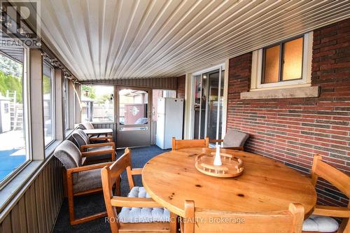 11 Grosvenor Street, St. Catharines (Bunting/Linwell), ON - Indoor