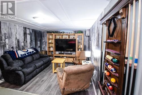 11 Grosvenor Street, St. Catharines (Bunting/Linwell), ON - Indoor