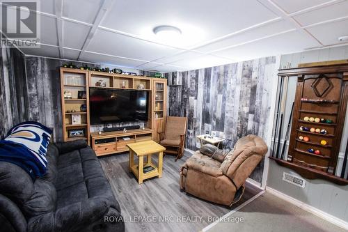 11 Grosvenor Street, St. Catharines (Bunting/Linwell), ON - Indoor