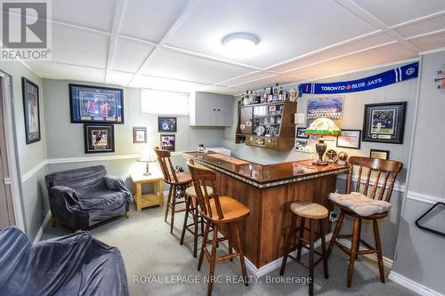 11 Grosvenor Street, St. Catharines (Bunting/Linwell), ON - Indoor