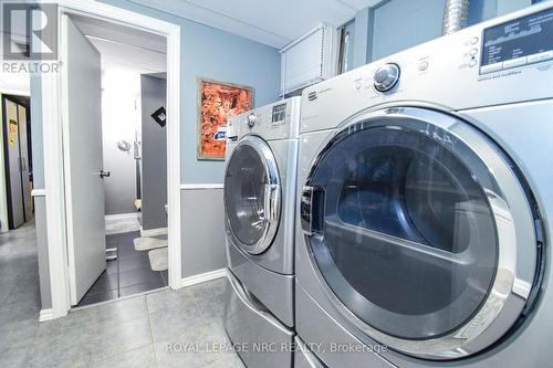 11 Grosvenor Street, St. Catharines (Bunting/Linwell), ON - Indoor Photo Showing Laundry Room