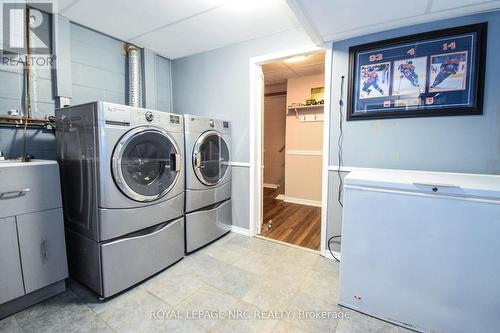 11 Grosvenor Street, St. Catharines (Bunting/Linwell), ON - Indoor Photo Showing Laundry Room