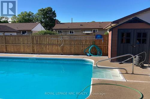 11 Grosvenor Street, St. Catharines (Bunting/Linwell), ON - Outdoor With In Ground Pool