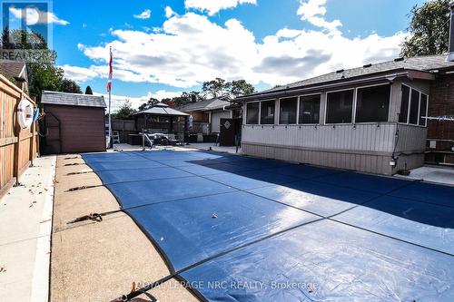 11 Grosvenor Street, St. Catharines (Bunting/Linwell), ON - Outdoor