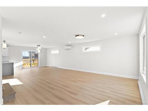 32 Attenborough Dr, Fredericton, NB 