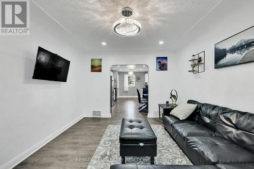 785 Fleet Street, London East (East G), ON - Indoor Photo Showing Living Room