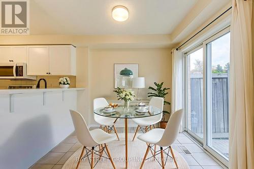 102 - 5260 Mcfarren Boulevard, Mississauga, ON - Indoor Photo Showing Dining Room