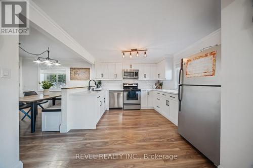 84 Jennings Road, Brantford, ON - Indoor Photo Showing Kitchen
