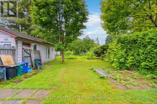 B - 848 Willow Avenue, Ottawa, ON - Outdoor