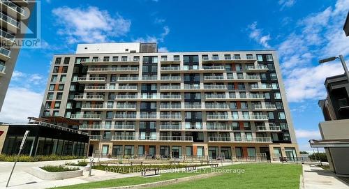 907 - 6 David Eyer Road, Richmond Hill, ON - Outdoor With Facade