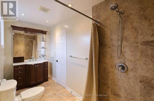 4207 Trapper Crescent, Mississauga, ON - Indoor Photo Showing Bathroom
