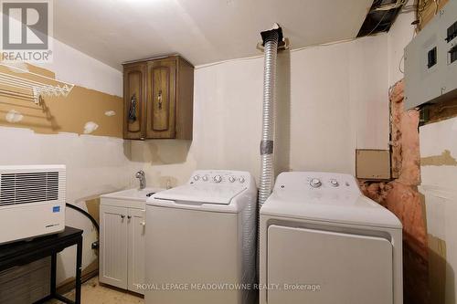 4207 Trapper Crescent, Mississauga, ON - Indoor Photo Showing Laundry Room