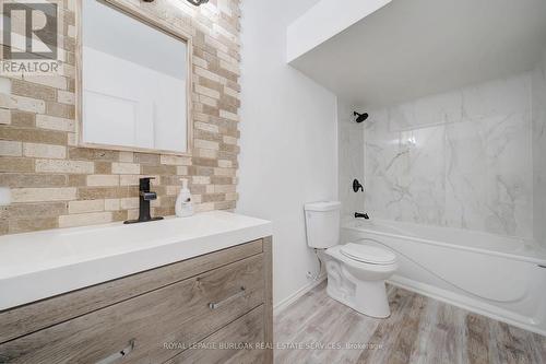 1264 Chee Chee Landing, Milton, ON - Indoor Photo Showing Bathroom