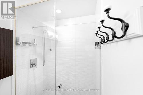 1609 - 3700 Highway 7 Road, Vaughan, ON -  Photo Showing Bathroom