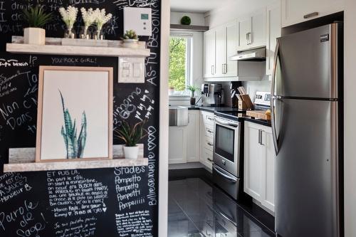 Cuisine - E-7580 Boul. Wilfrid-Hamel, Québec (Sainte-Foy/Sillery/Cap-Rouge), QC - Indoor Photo Showing Kitchen