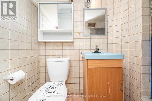 163 Connaught Avenue N, Hamilton, ON - Indoor Photo Showing Bathroom