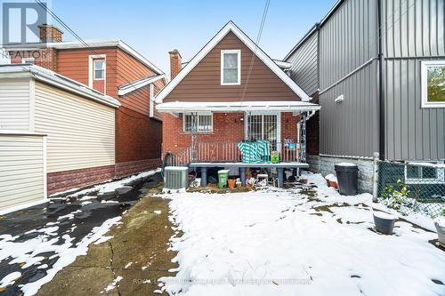 163 Connaught Avenue N, Hamilton, ON - Outdoor